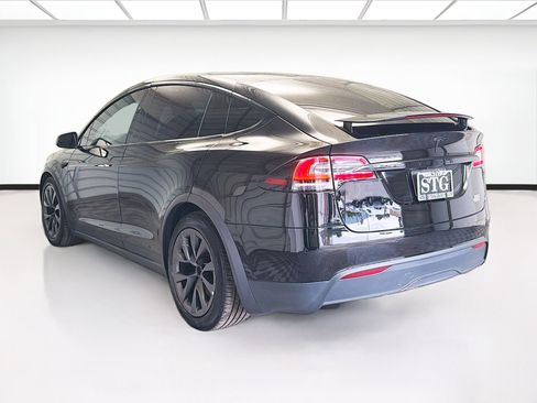 Used 2022 Tesla Model X Plaid image 6