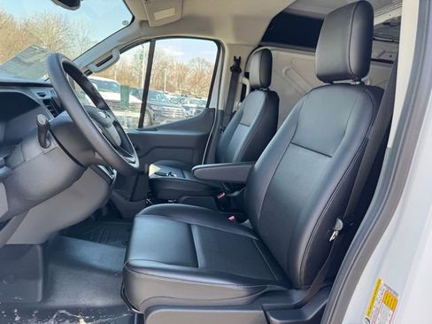 New 2026 Ford Transit 250 Low Roof w/ Load Area Protection Package RWD image 9