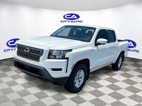 Used 2024 Nissan Frontier SV RWD image 8