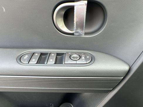 New 2025 Hyundai Ioniq 5 SEL image 16