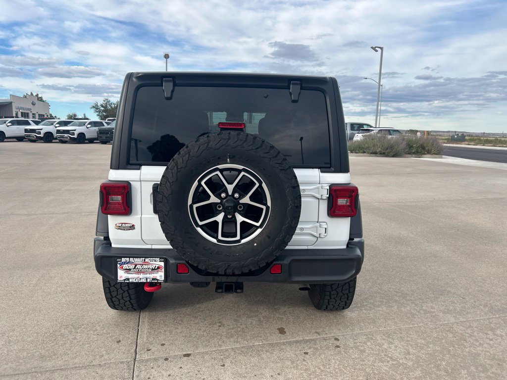 Used 2025 Jeep Wrangler Unlimited Rubicon AWD/4WD image 5