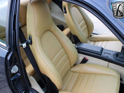 Used 1987 Porsche 944 S image 24