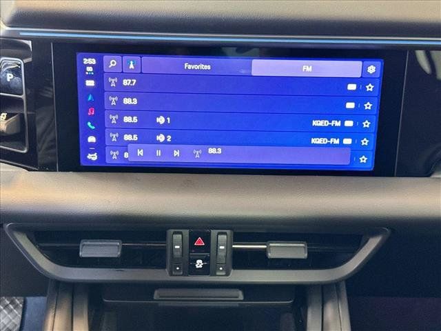 Certified 2026 Porsche Macan 4 Electric AWD/4WD image 15