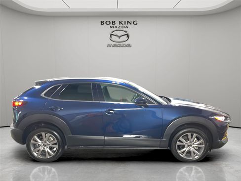 Used 2022 MAZDA CX-30 AWD 2.5 S w/ Premium Package image 6