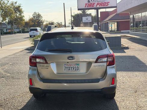 Used 2017 Subaru Outback 2.5i Limited AWD/4WD image 3