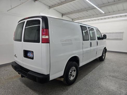 Used 2019 Chevrolet Express 2500 w/ Communications Package RWD image 6