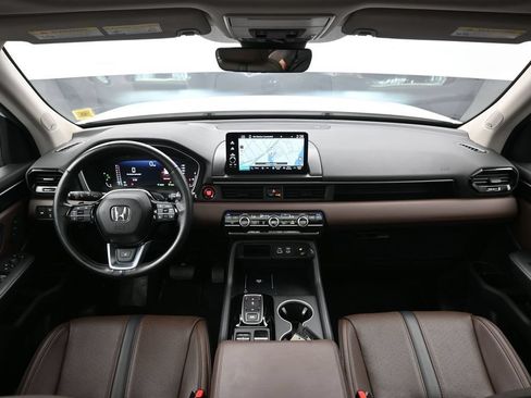 Used 2023 Honda Pilot Elite image 25