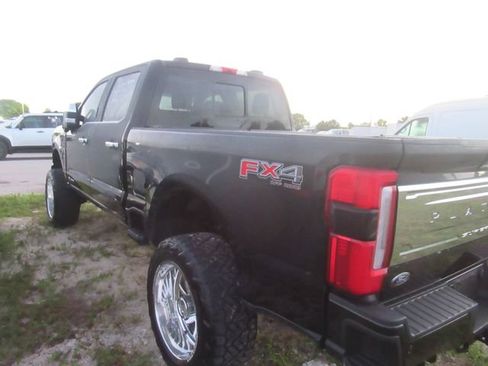 Certified 2023 Ford F350 Platinum w/ FX4 Off-Road Package AWD/4WD image 4