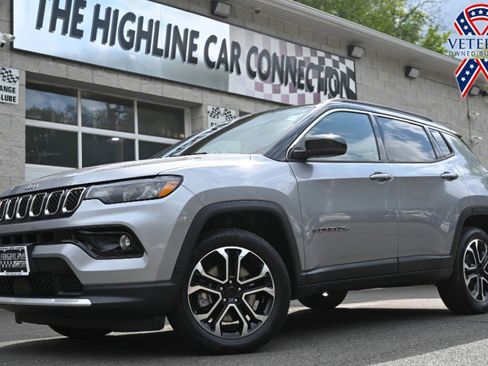 Used 2024 Jeep Compass Limited AWD/4WD image 1