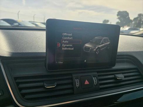 Used 2019 Audi Q5 2.0T Premium w/ Convenience Package image 28