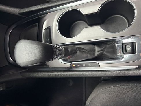 Used 2023 Chevrolet Malibu LT image 30