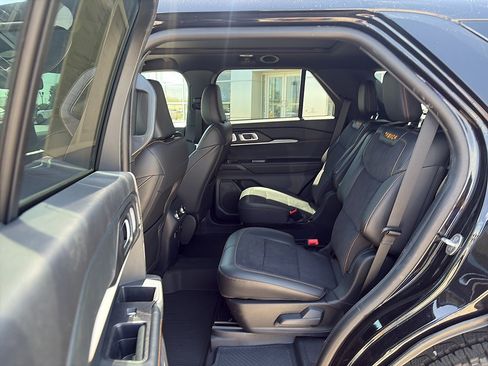 Used 2026 Ford Explorer Tremor w/ Tremor Ultimate Package AWD/4WD image 11