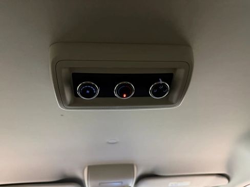 Used 2019 Dodge Grand Caravan SE w/ Rear Park Assist Package FWD image 52