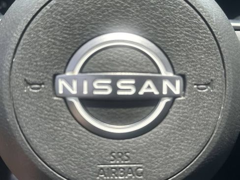 Used 2025 Nissan Pathfinder SV FWD image 23