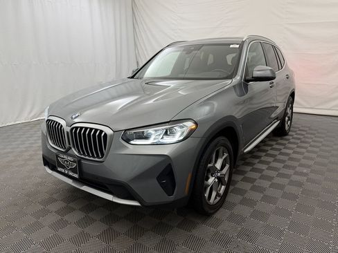 Used 2024 BMW X3 xDrive30i image 2