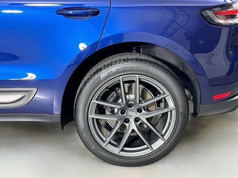 Certified 2026 Porsche Macan Turbo AWD/4WD image 34