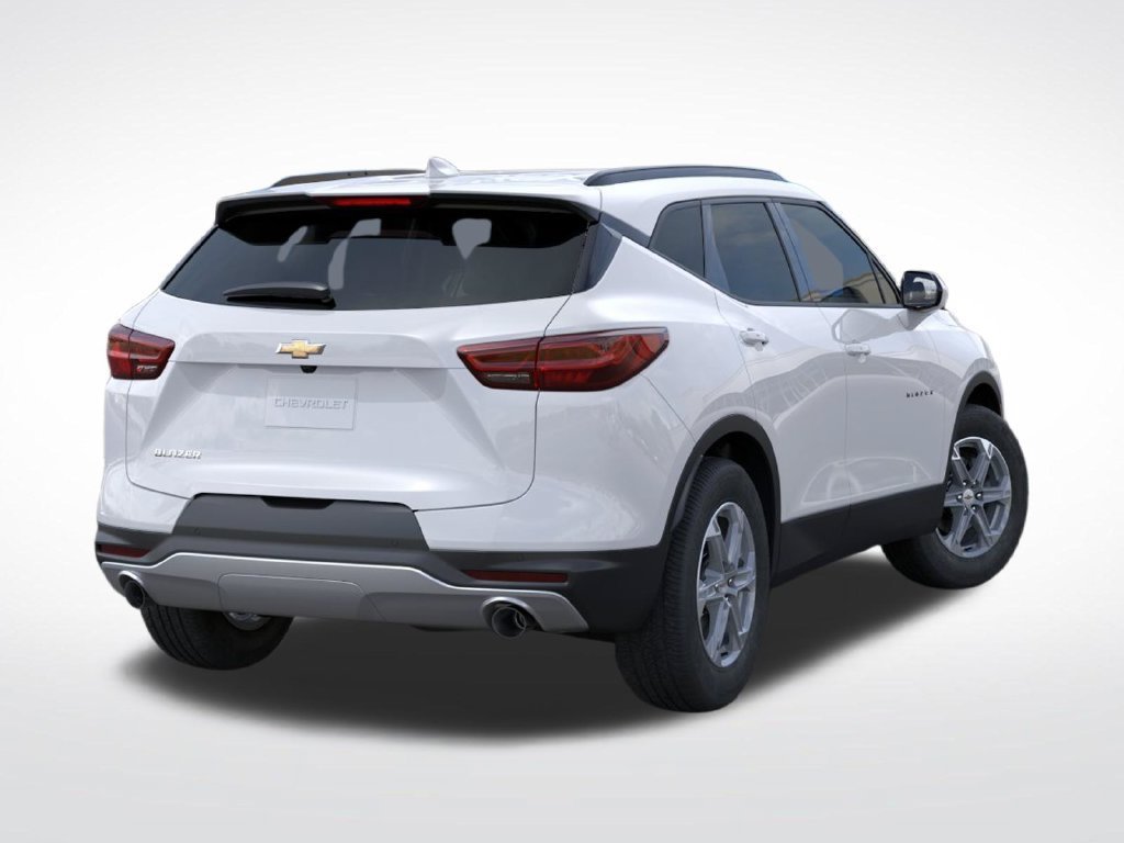 New 2026 Chevrolet Blazer LT w/ Convenience Package FWD image 4