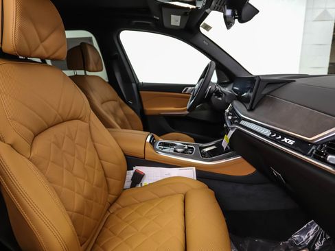 New 2026 BMW X5 xDrive50e w/ M Sport Package image 30