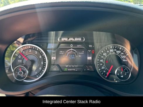 Used 2022 RAM 1500 Big Horn AWD/4WD image 8