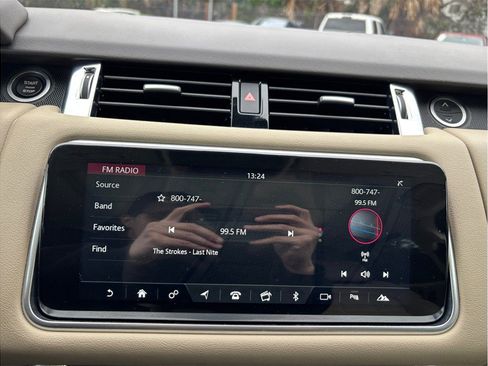 Used 2021 Land Rover Range Rover Sport HSE Silver Edition image 31