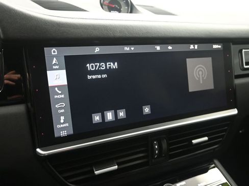 Used 2021 Porsche Cayenne GTS image 18