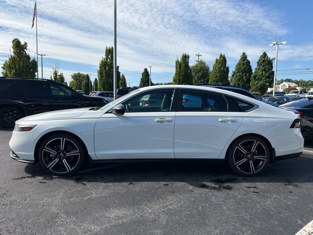 Certified 2024 Honda Accord Sport image 9