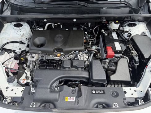 Used 2025 Toyota RAV4 XLE w/ Convenience Package FWD image 32