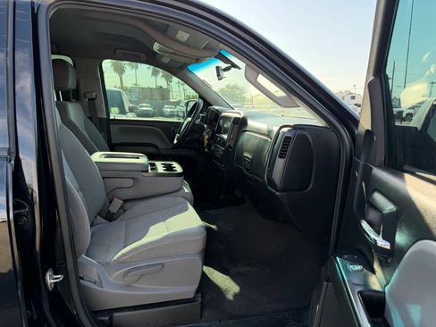 Used 2019 Chevrolet Silverado 1500 Custom w/ Custom Convenience Package RWD image 26