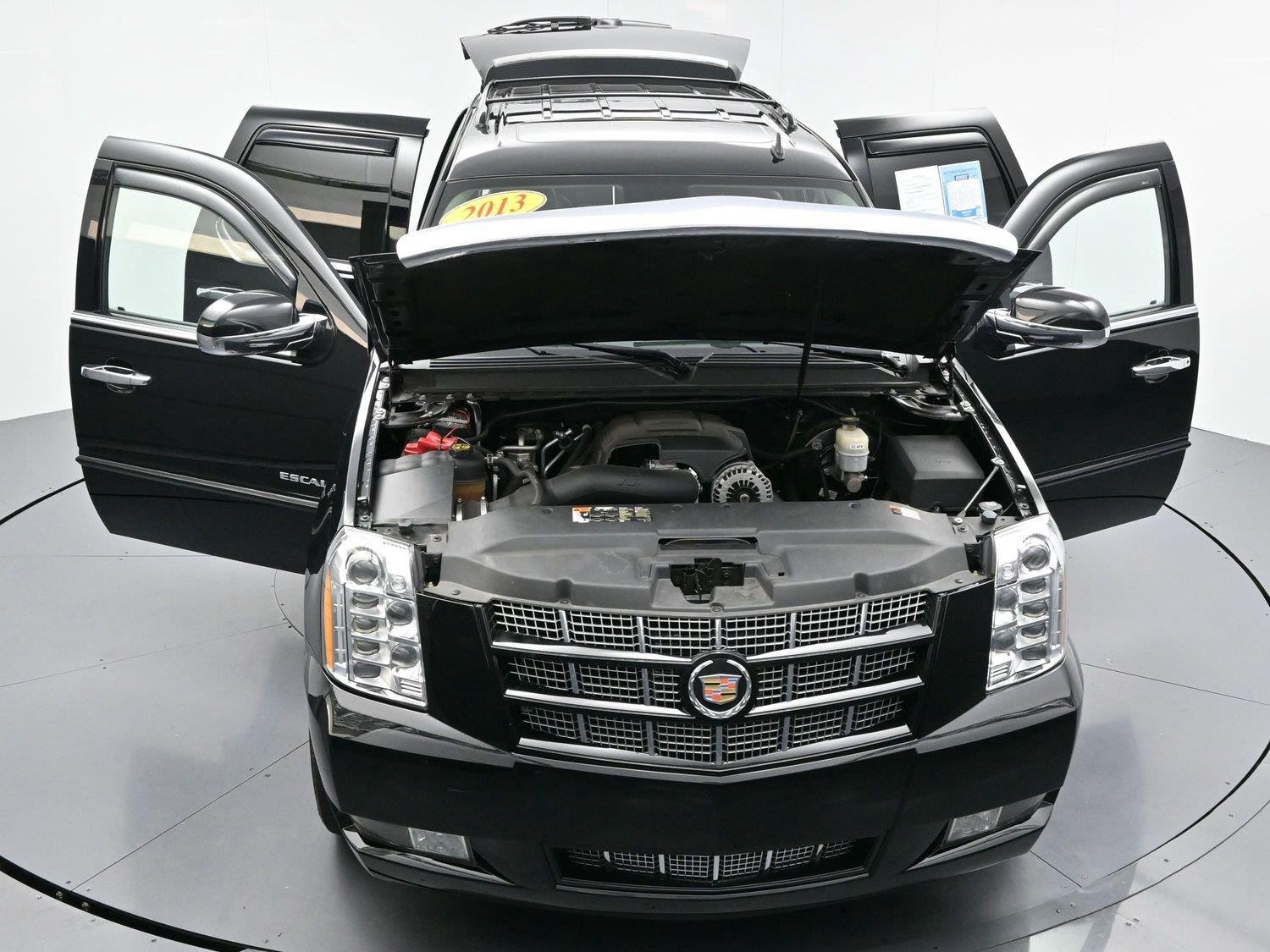 Used 2013 Cadillac Escalade Premium AWD/4WD image 50