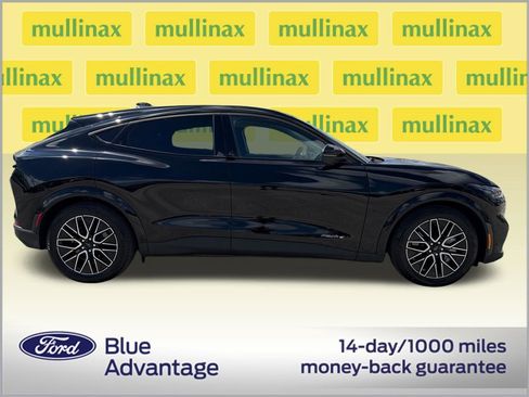 Certified 2025 Ford Mustang Mach-E Premium image 2