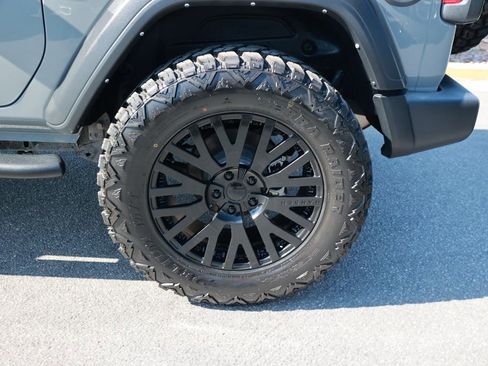 Used 2022 Jeep Wrangler Sport AWD/4WD image 10