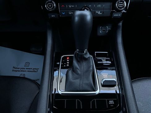 Used 2025 Jeep Compass Latitude image 24