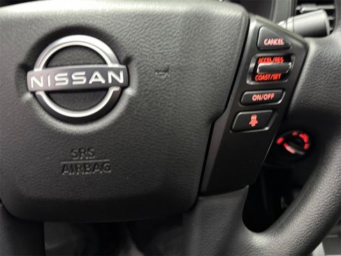 Used 2023 Nissan Frontier SV w/ Midnight Edition Package image 29