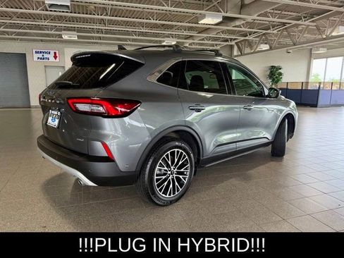 Used 2023 Ford Escape SE w/ PHEV Premium Package FWD image 9