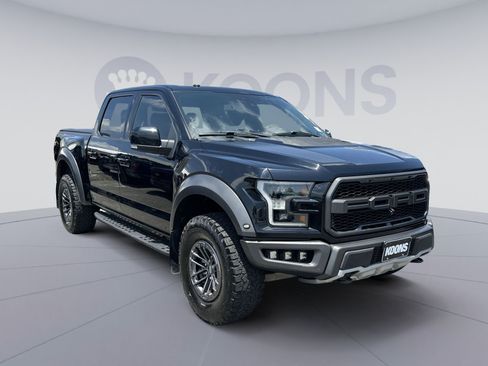 Used 2018 Ford F150 Raptor w/ Equipment Group 802A Luxury AWD/4WD image 2