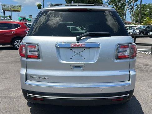 Used 2014 GMC Acadia SLE FWD image 8