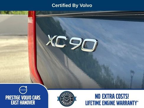 Certified 2025 Volvo XC90 B5 Plus AWD/4WD image 37