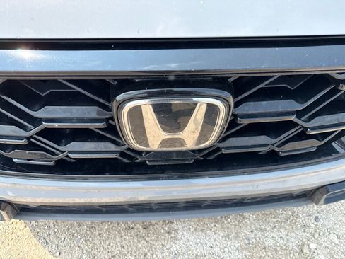 Used 2024 Honda CR-V Sport-L image 11