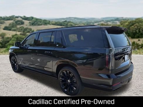 Certified 2026 Cadillac Escalade ESV Platinum Sport w/ LPO, ONYX Package AWD/4WD image 10