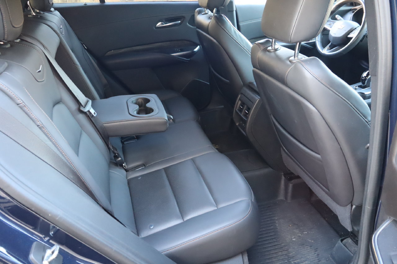Used 2022 Cadillac XT4 Sport FWD image 18
