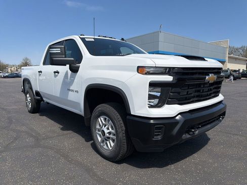 New 2026 Chevrolet Silverado 2500 W/T AWD/4WD image 2