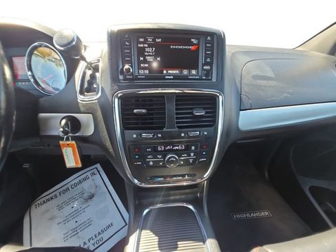 Used 2017 Dodge Grand Caravan GT FWD image 11