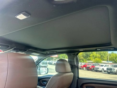 Used 2024 Nissan Titan Platinum Reserve w/ Moonroof Package AWD/4WD image 26