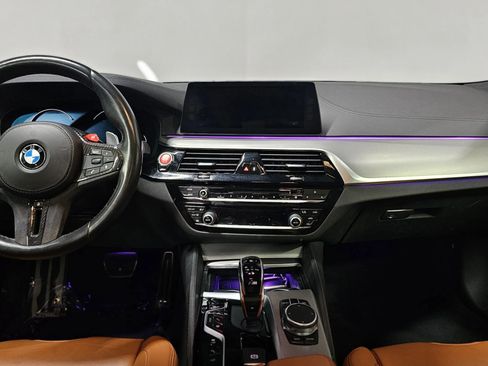 Used 2018 BMW M5 image 26