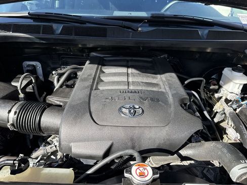 Used 2019 Toyota Tundra SR5 w/ SR5 Upgrade Package image 58