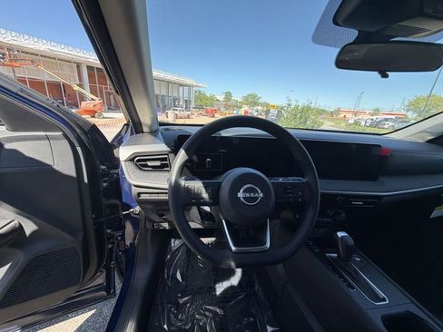 New 2026 Nissan Kicks SV w/ Charging Package FWD image 14