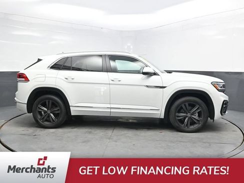 Used 2022 Volkswagen Atlas Cross Sport SEL R-Line AWD/4WD image 9