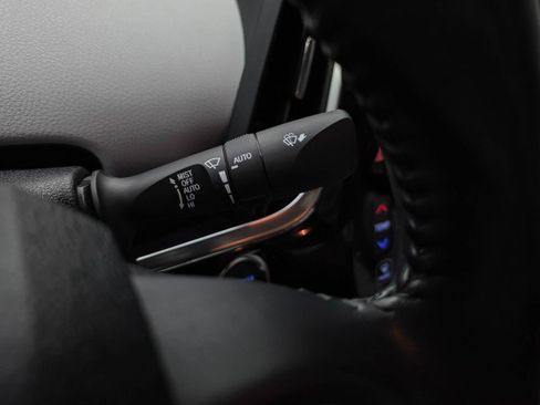 Used 2017 Toyota Prius Prime Premium FWD image 21