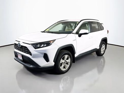Used 2021 Toyota RAV4 LE w/ Carpet Mat Package (TMS) AWD/4WD image 2