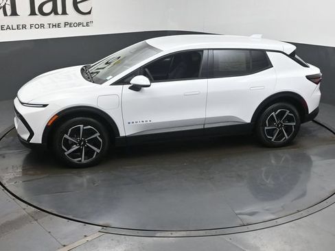 New 2026 Chevrolet Equinox EV LT FWD image 36